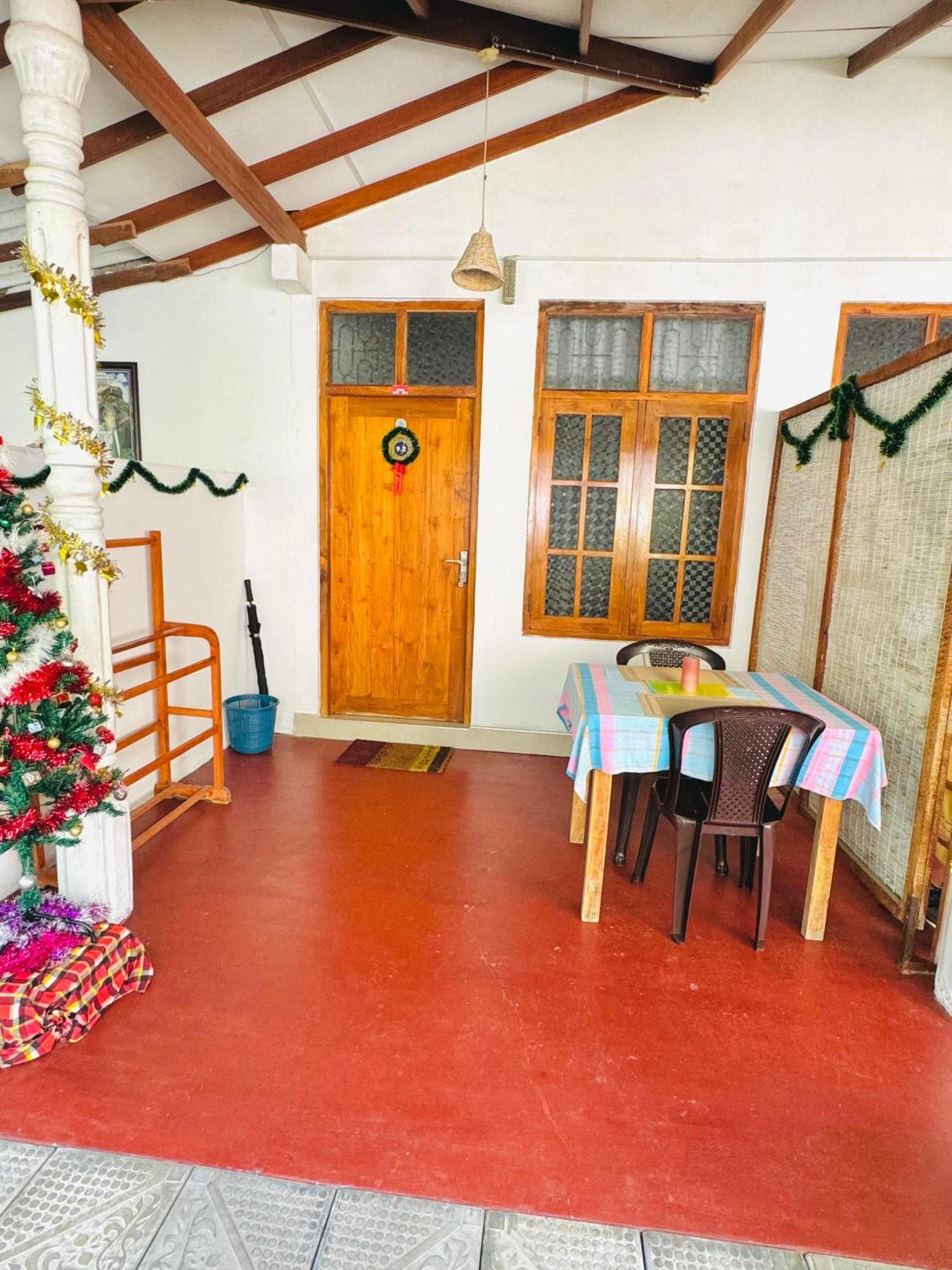 Nethmi Homestay & Restaurant Tangalle Kamer foto